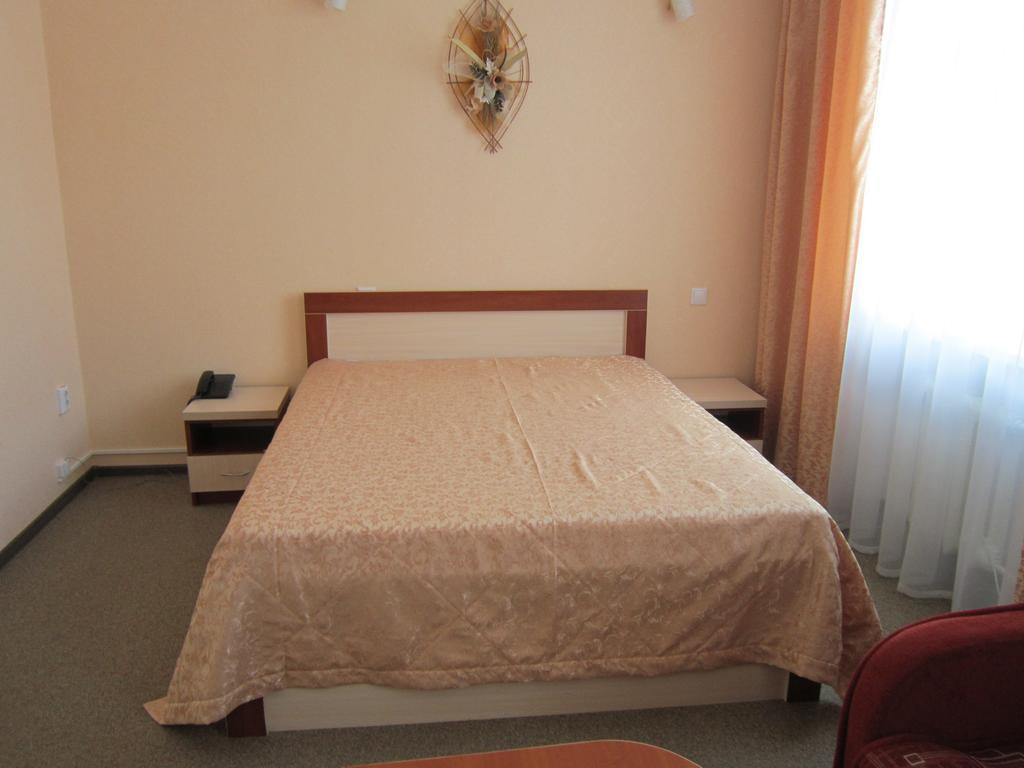 Sozh Hotel Gomel Eksteriør billede